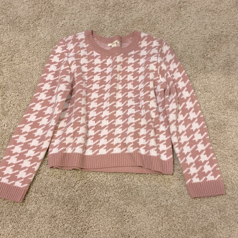 Tillys sweater, size small
